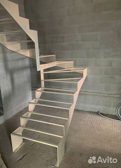 Лестница в дом под ключ