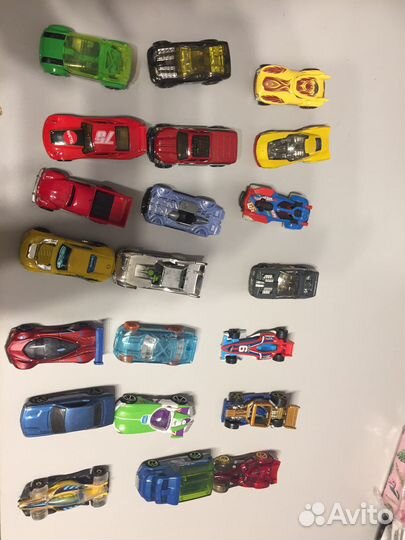 Машинки hotwheels