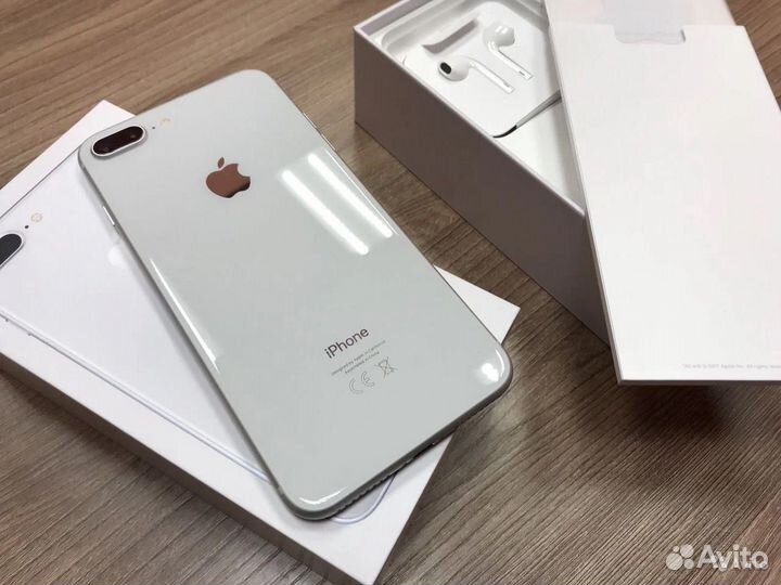 iPhone 8 Plus, 64 ГБ