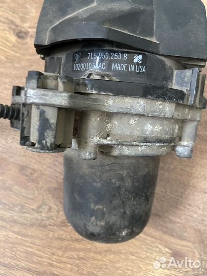 Насос продувки катализатора Porsche Cayenne 955/95