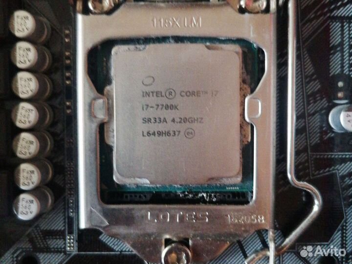 Материнская плата с процессором i7 - 7700k и