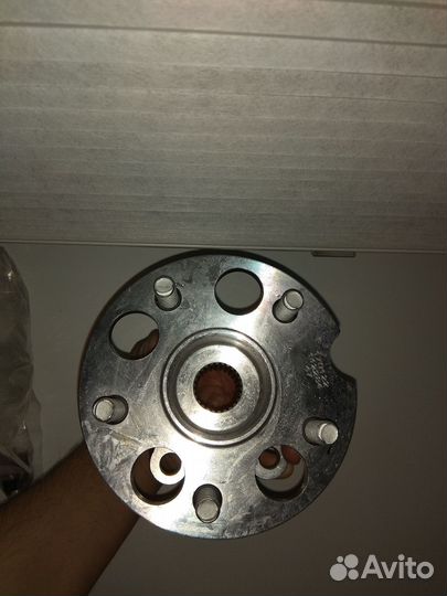 Ступица задняя Lexus RX300 Toyota Highlander