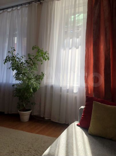 2-к. квартира, 61 м², 2/5 эт.