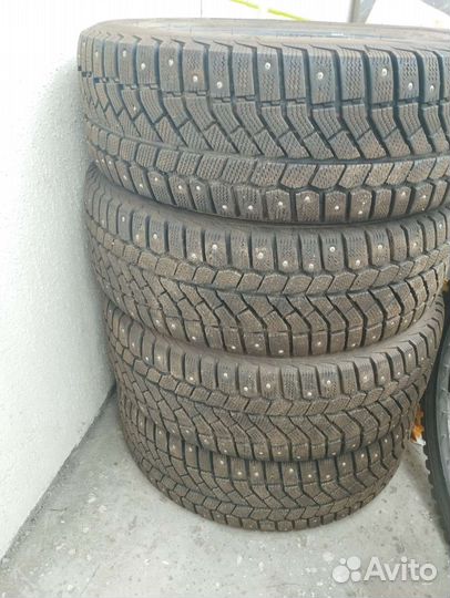 Viatti Brina Nordico V-522 215/60 R16