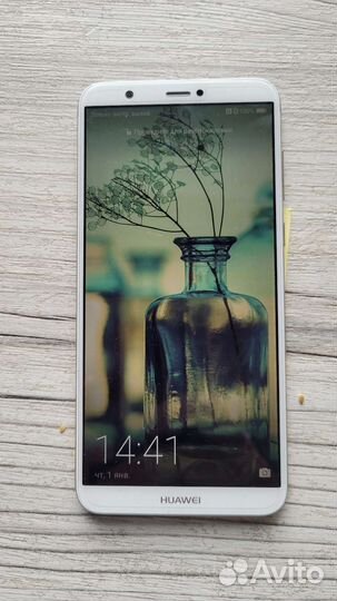 Телефон Huawei p smart