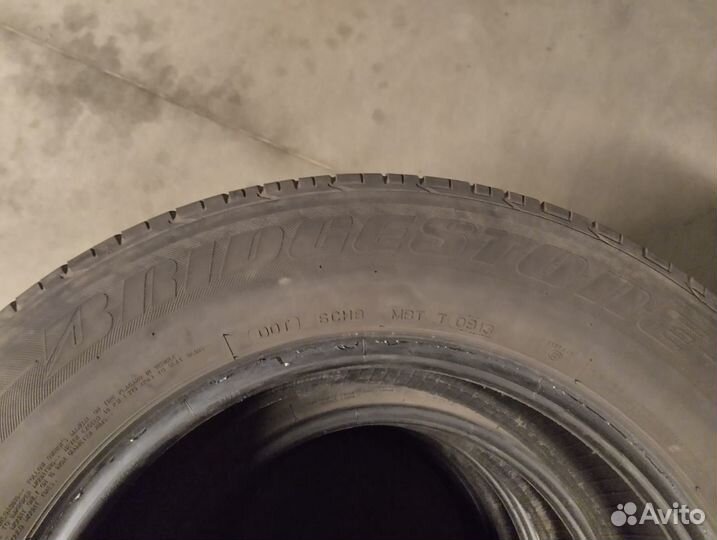 Bridgestone Dueler H/P 215/65 R16