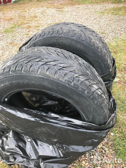 Nokian Tyres Hakkapeliitta R2 215/105 R16