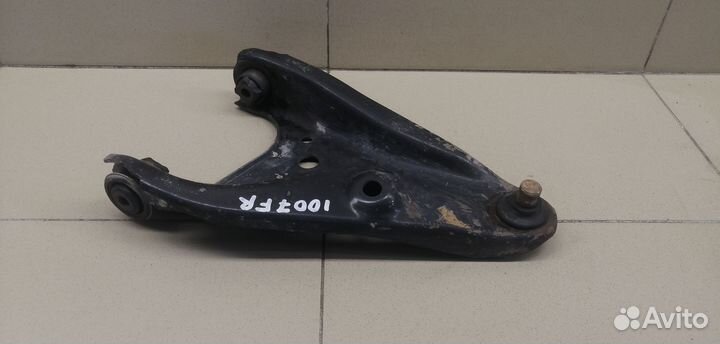 Рычаг передний правый Sandero 2009-2014
