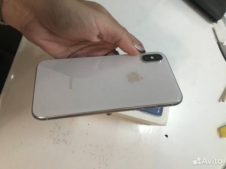iPhone X, 256 ГБ