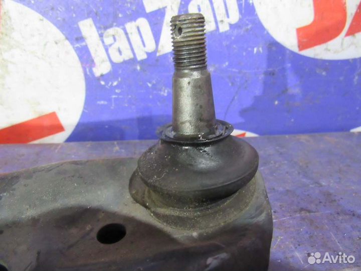 Рычаг Toyota Vitz KSP130 (2010-2014)