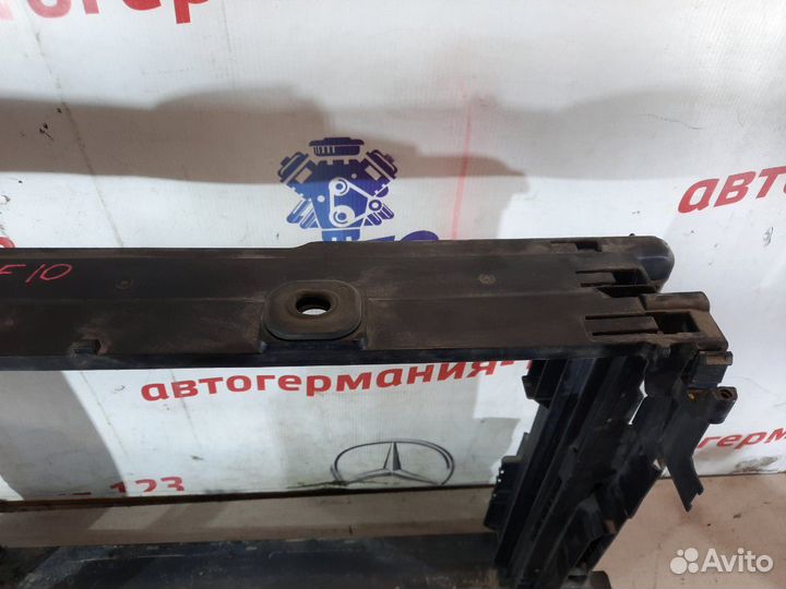 Телевизор Bmw 5 Series F10 2011