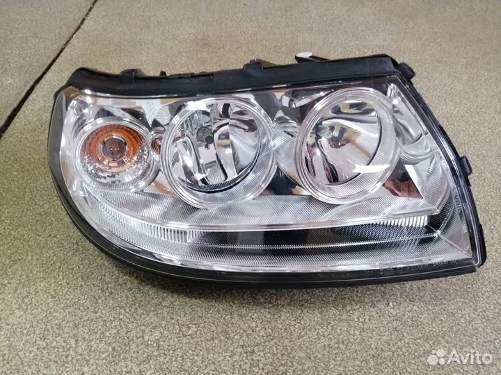 Фара передняя УАЗ Патриот до 2014 г. (дорест)