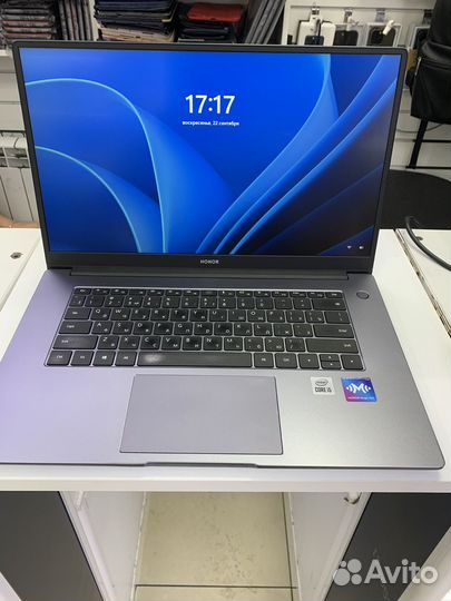 Ноутбук honor MagicBook X15 i5/ 8/512 GB