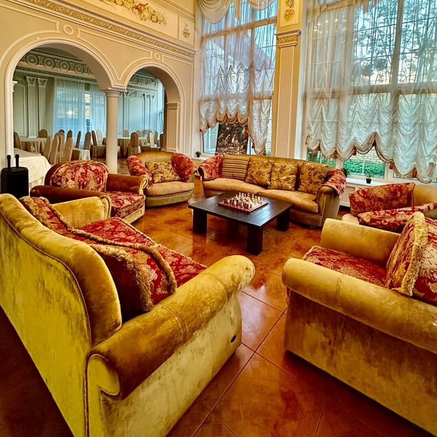 10-к. и более коттедж, 750 м²
