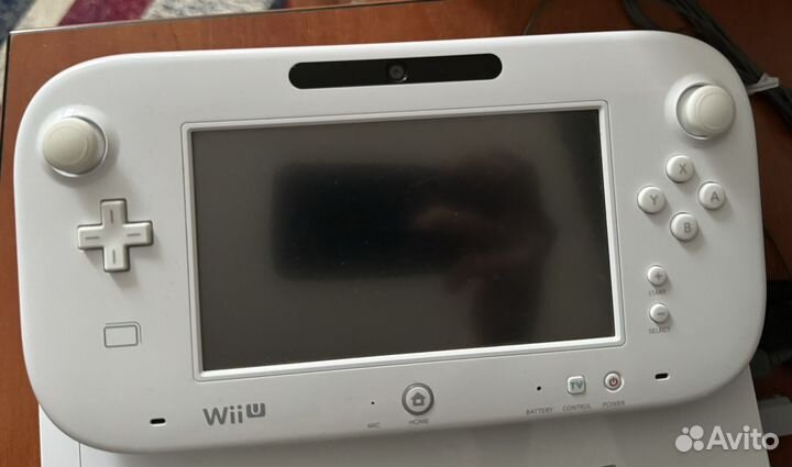 Nintendo Wii U + sensor bar