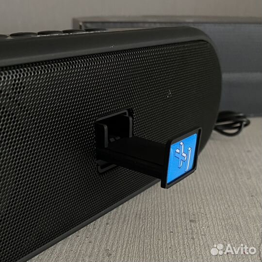 Беспроводная стереоколонка Uniscend Roombox