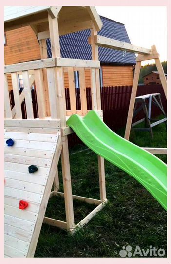 Деревянная детская площадка без занос