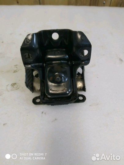 Опора двигателя Tahoe,Escalade 3, 07-14 г