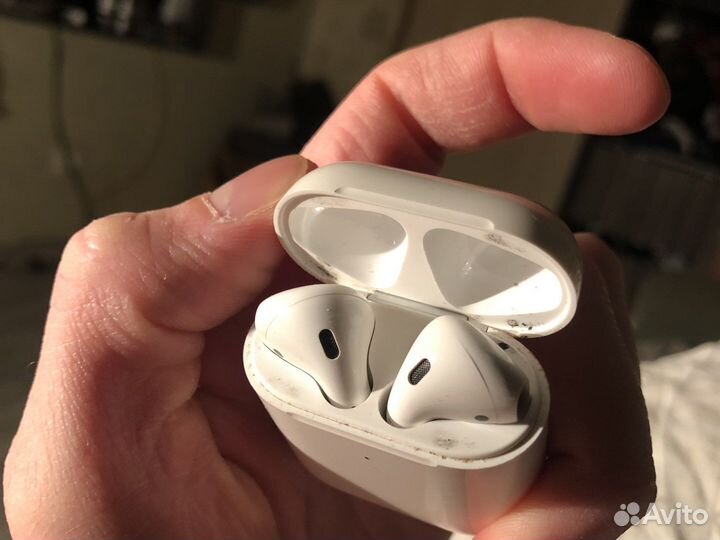 Airpods 2 беспроводная зарядка оригинал