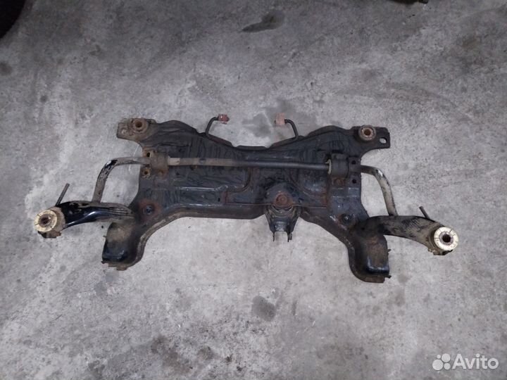 Подрамник передний Форд фокус 2