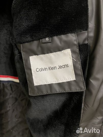 Пуховик Calvin klein xs