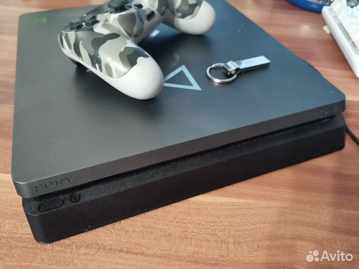 PlayStation 4 Slim (Прошитая)