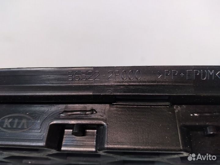 Решетка бампера передняя Kia Sorento XM 2010