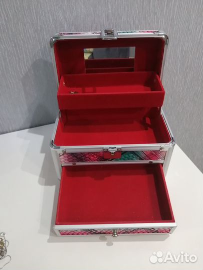 Шкатулка для украшений