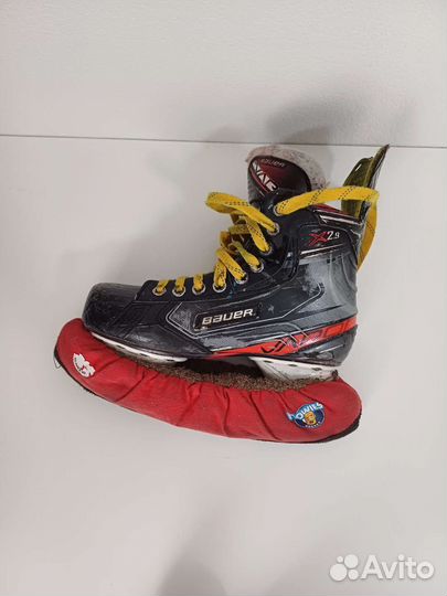 Коньки хоккейные