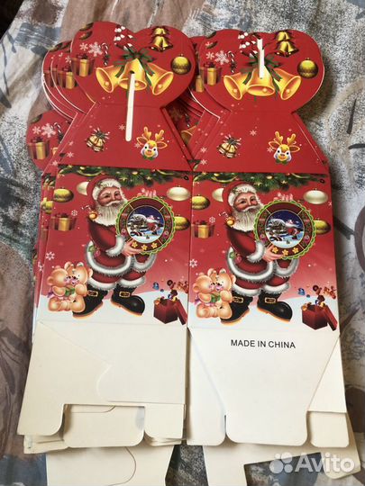 Коробка подарочная новогодняя