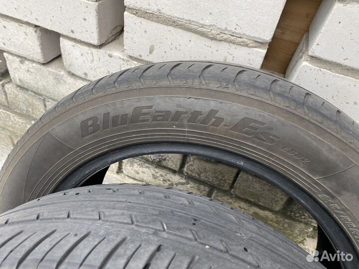 Yokohama BluEarth-ES ES32 215/55 R17