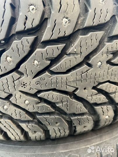 Nokian Tyres Hakkapeliitta 9 SUV 235/60 R18