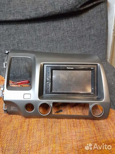 Продам магнитолу Pioneer MVH-A100V