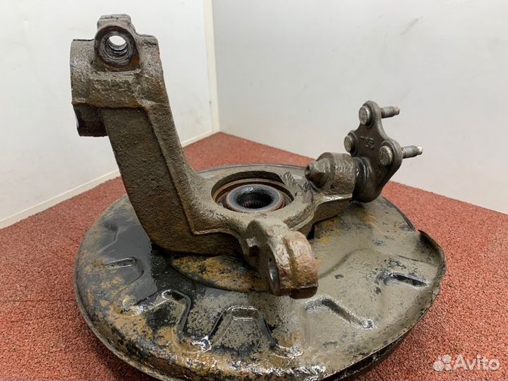 Поворотный кулак Skoda Rapid седан cwva 1.6 110HP