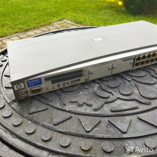 Комутатор HP 2524