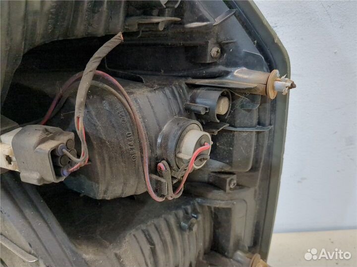 Фонарь (задний) Mitsubishi Pajero / Montero, 2003