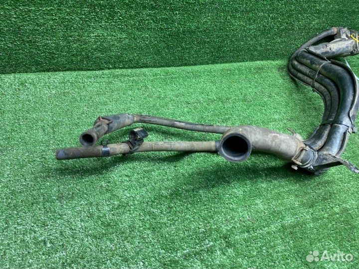 Заливная горловина бензобака Hyundai Solaris