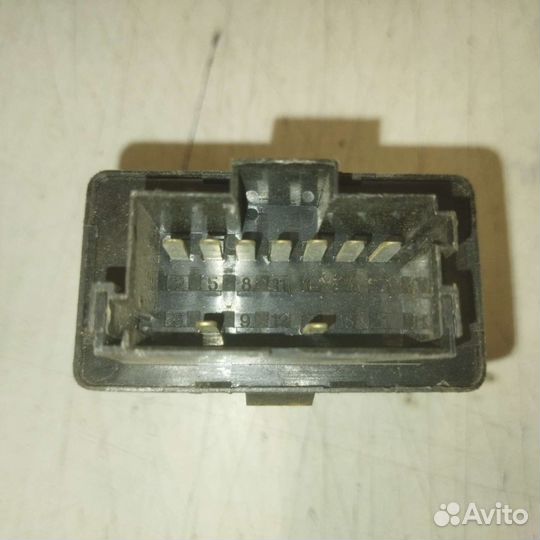 Блок управления заднего стекла Mercedes-Benz Vito