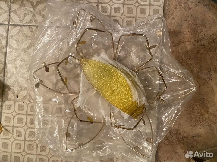 Люстра новоя