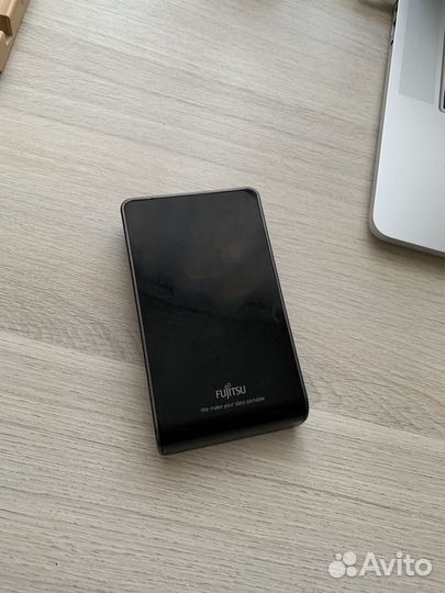 Переносной жёсткий диск и кейсы