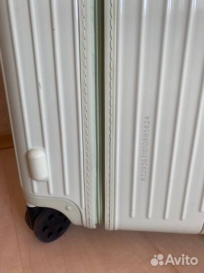 Чемодан rimowa