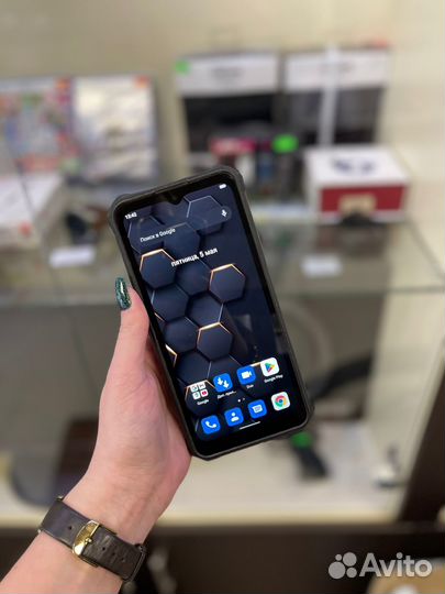 Смартфон Oukitel