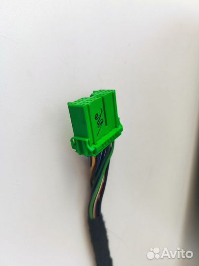 Боковое зеркало левое Volvo V40