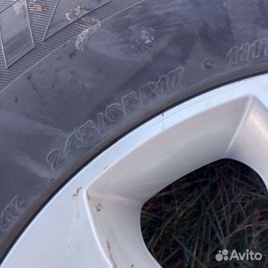 Bridgestone Blizzak Nordic 245/65 R17 111T