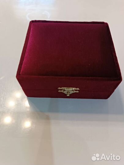 Коробочка подарочная