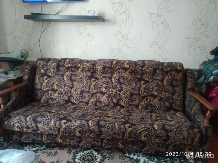 Диван прямой бу.2м