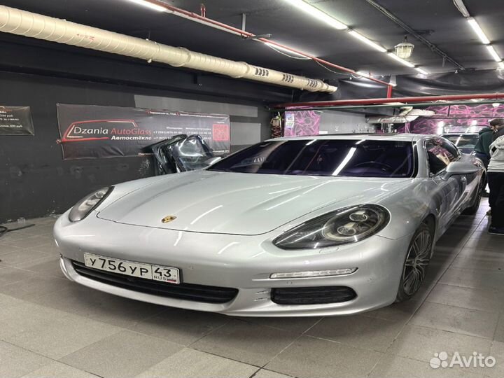 Лобовое стекло на любой авто y-9167
