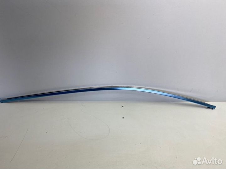 Молдинг на дверь передний левый Toyota Camry V70
