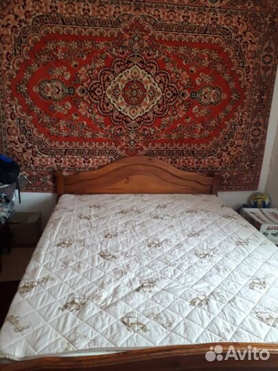 Двухспальная кровать
