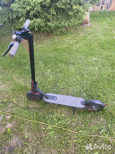 Самокат взрослый электрический бу